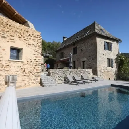 Дом отдыха Aubie Superbe Propriete Pour 20 Avec Piscine *
