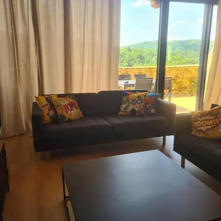 Aubie Superbe Propriete Pour 20 Avec Piscine Holiday home Latouille-Lentillac