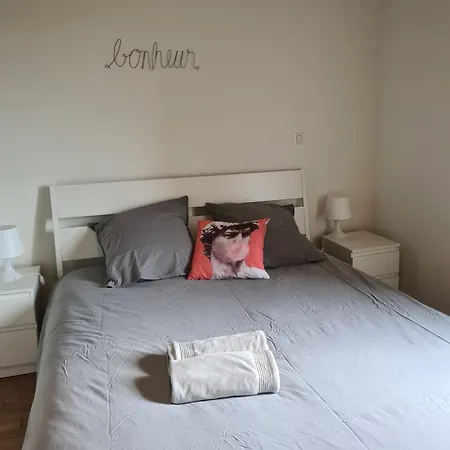 Aubie Superbe Propriete Pour 20 Avec Piscine Casa de Férias