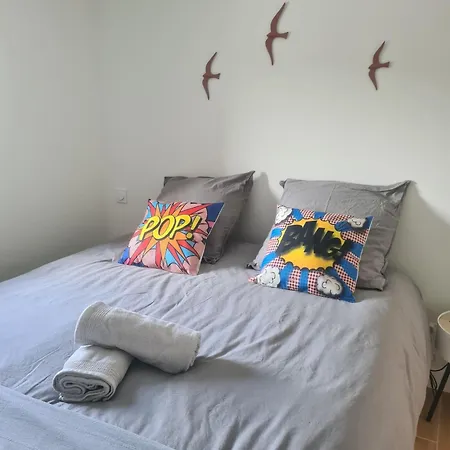 Aubie Superbe Propriete Pour 20 Avec Piscine Сasa de vacaciones *