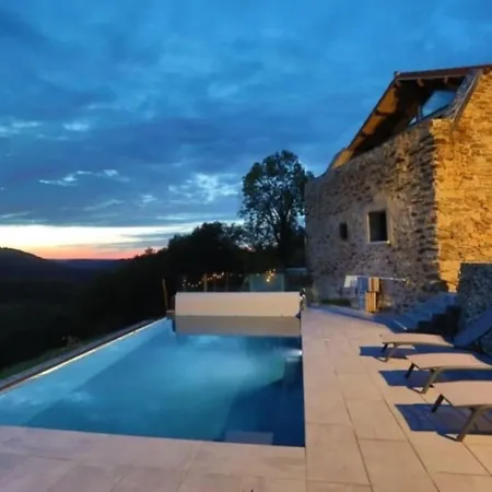 Aubie Modern Barn Swimming Pool And Ac Ferienhaus